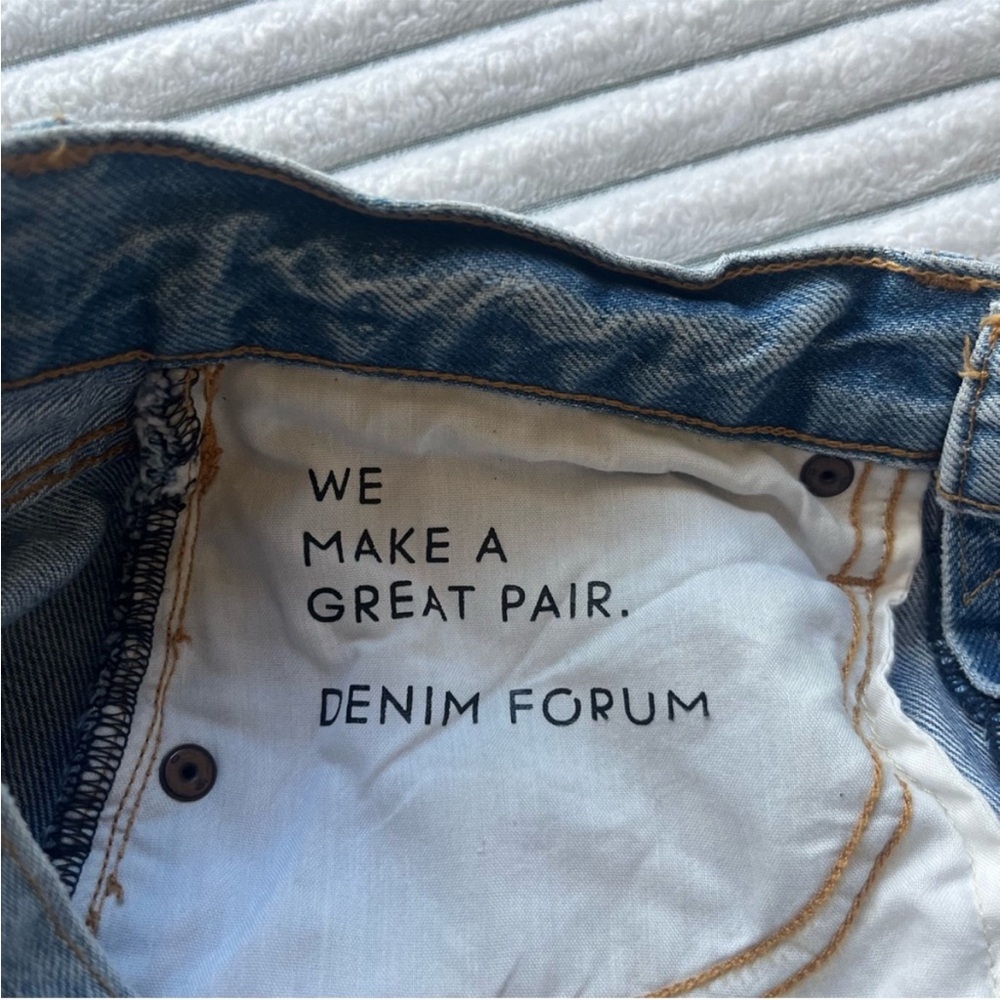 Aritzia Denim Forum Loose Boyfriend Jeans - Picture 11 of 13